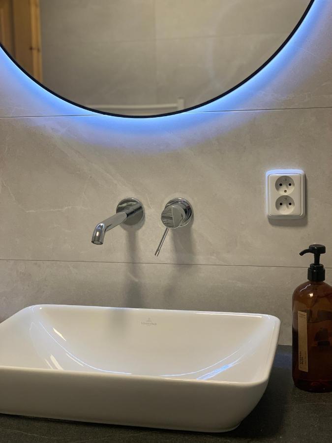 Lipno Beach Side - Riviera Apartment Lipno nad Vltavou Ngoại thất bức ảnh